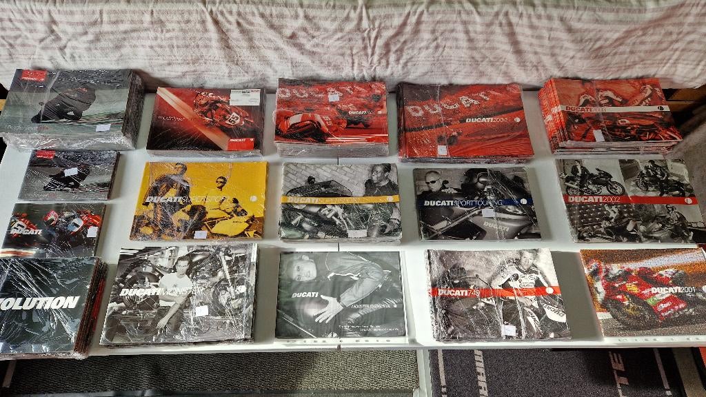 groot pakket Ducati motor folders, Motoren, Ophalen of Verzenden, Ducati