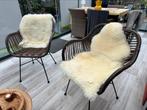 Tuinstoelen met schapenvacht, Tuin en Terras, Tuinstoelen, Ophalen of Verzenden, Gebruikt, Rotan
