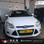 Ford Focus 1.0 EcoBoost Trend | 2013 | 101.565 km | NAP| Apk, Auto's, Voorwielaandrijving, Euro 5, Zwart, Leder en Stof