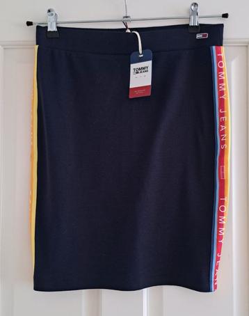 NIEUW Tommy Hilfiger rok blauw opvallende zijkanten M 48965 beschikbaar voor biedingen
