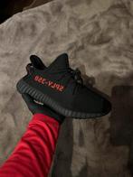 Zwarte Yeezy Boost 350 V2, Kleding | Heren, Schoenen, Ophalen of Verzenden, Nieuw, Zwart, Sneakers of Gympen