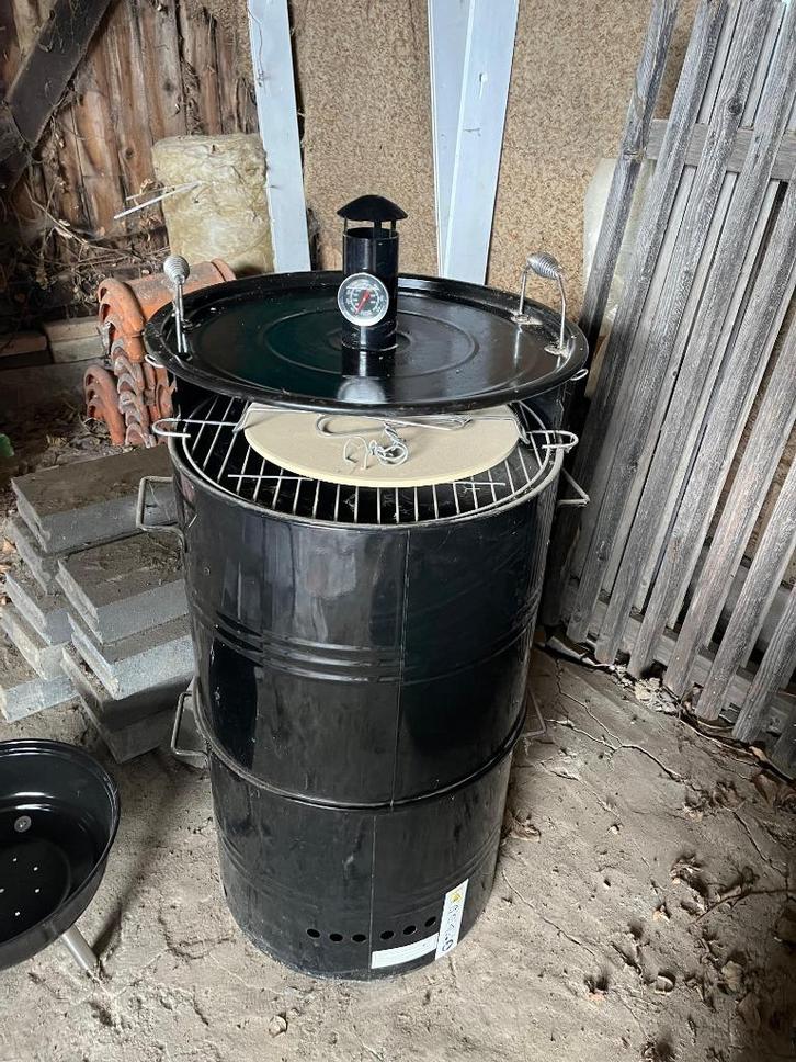Central Park (5 in 1) Barbecue Smoker Vuurschaal Pizza Oven, Tuin en Terras, Houtskoolbarbecues, Zo goed als nieuw, Ophalen