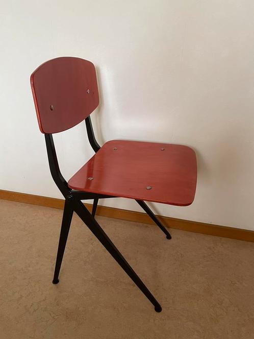 Schoolstoel Marko, Huis en Inrichting, Stoelen, Zo goed als nieuw, Eén, Ophalen