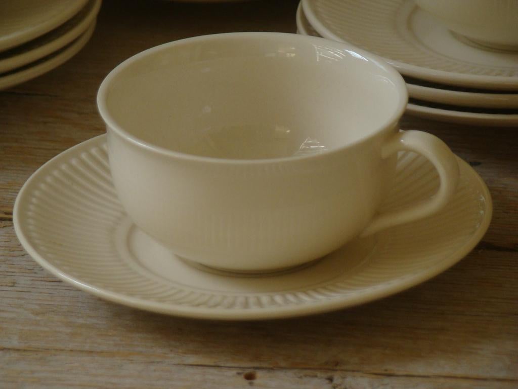 15x Kop-en-schotel, creme, IKEA, zo goed als nieuw, Ophalen of Verzenden, Zo goed als nieuw, Effen, Kop(pen) en/of Schotel(s)