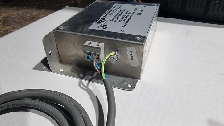Rasmi RFI ontstoringsfilter een fase, Doe-het-zelf en Verbouw, Gereedschap | Freesmachines, Zo goed als nieuw, Elektrisch, Overige soorten