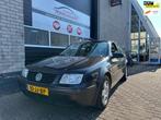 Volkswagen Bora 2.0 Dealer Onderhouden, Stof, Gebruikt, Bora, 4 cilinders
