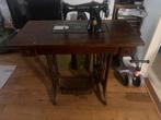 Antieke Singer Naaimachine met Tafel, Antiek en Kunst, Antiek | Naaimachines, Ophalen