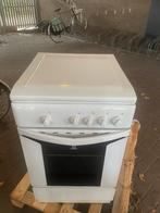 Vrijstaand 4 pits gasfornuis met elektrische oven, Witgoed en Apparatuur, Fornuizen, Ophalen, 60 cm of meer, 4 kookzones, Zo goed als nieuw