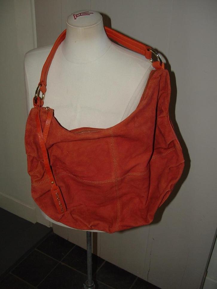 Echt suede Gio Gini schoudertas - tas - damestas., Sieraden, Tassen en Uiterlijk, Tassen | Schoudertassen, Zo goed als nieuw, Overige merken
