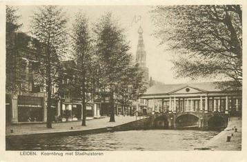 (388-225-011) Leiden Koornbrug met Stadhuistoren beschikbaar voor biedingen