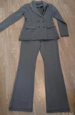 So Soire Broekpak - Maat S - Zo goed als nieuw!, So Soire, Kostuum of Pak, Beige, Ophalen of Verzenden