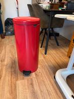 Rode Brabanita Afvalemmer met Pedaal, Ophalen, Met pedaal, Zo goed als nieuw, 30 tot 40 liter