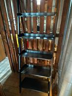 Zwart trapkast met vijf planken, Ophalen, Gebruikt