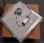 Led plavondlamp 12 watt, 29,5 bij 29,5 bij 1cm (NIEUW)., Ophalen of Verzenden, Nieuw, Overige materialen, Modern/klassiek.