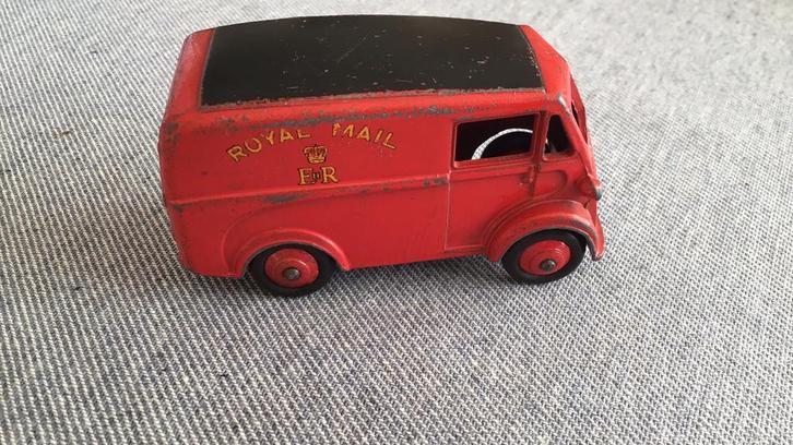 DINKY TOYS MORRIS J VAN ROYAL POST PRODUCTIE 1955-1961, Hobby en Vrije tijd, Modelauto's | 1:43, Gebruikt, Auto, Dinky Toys, Ophalen of Verzenden