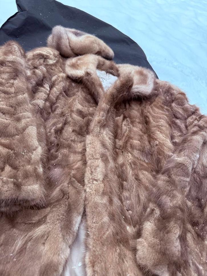 Luxe Nertsjas winter S 34/36 vintage met muts (ECHT bont), Kleding | Dames, Jassen | Winter, Zo goed als nieuw, Maat 36 (S), Beige