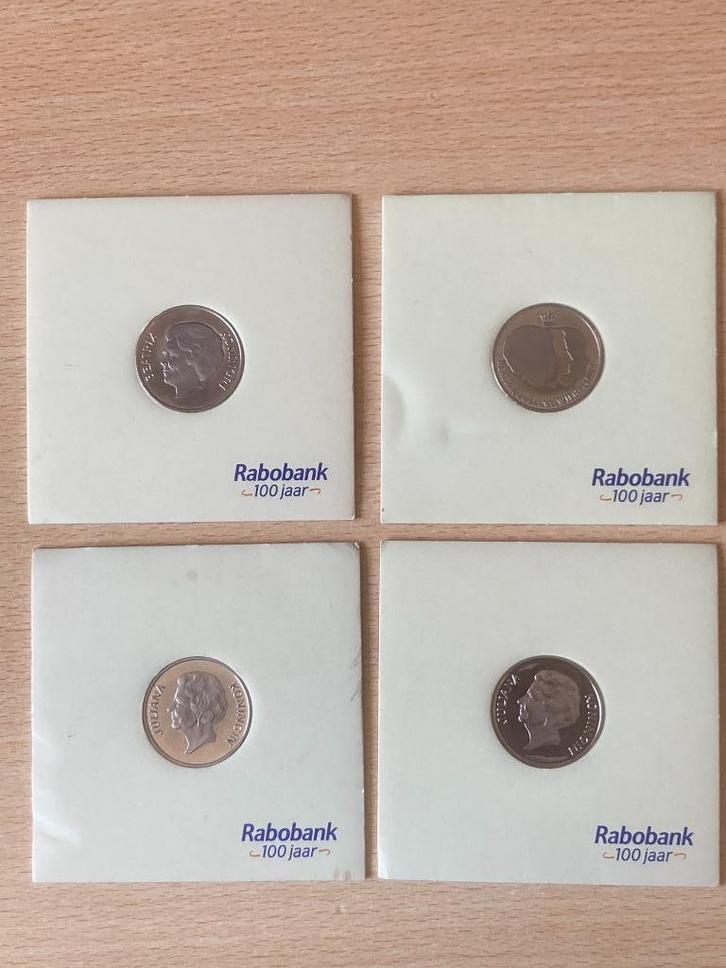 Lotje penningen en munt Gibraltar, Postzegels en Munten, Penningen en Medailles, Overige materialen, Verzenden