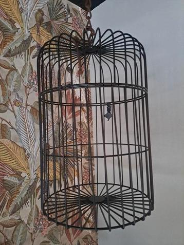 Brocante vogelkooi beschikbaar voor biedingen