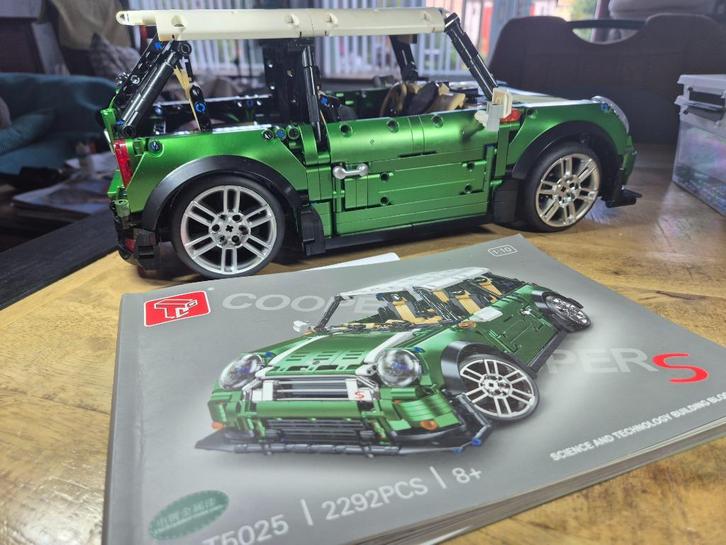 Mini cooper gebouwd model, Hobby en Vrije tijd, Modelauto's | 1:5 tot 1:12, Nieuw, Auto, 1:9 t/m 1:12, Ophalen of Verzenden