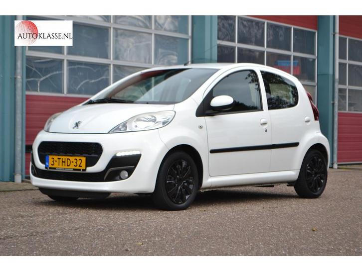 Peugeot 107 1.0 Active AUTOMAAT (bj 2014), Auto's, Peugeot, Bedrijf, Te koop, ABS, Airbags, Airconditioning, Alarm, Centrale vergrendeling