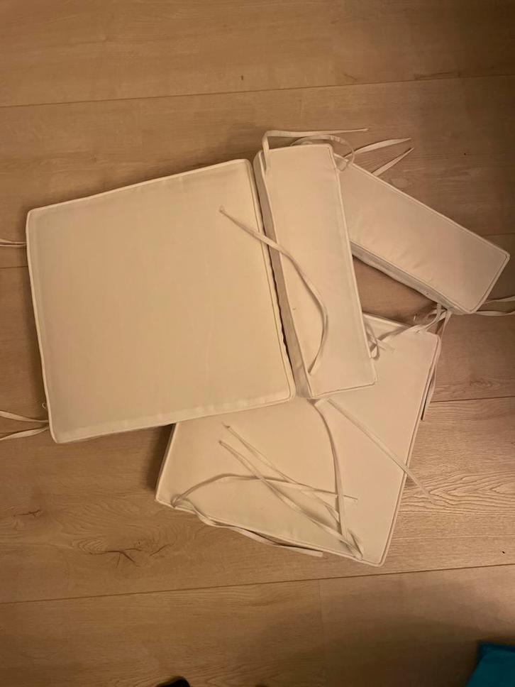 Xenos Bistroset kussens - set van 4, Tuin en Terras, Tuinmeubel-accessoires, Zo goed als nieuw, Ophalen