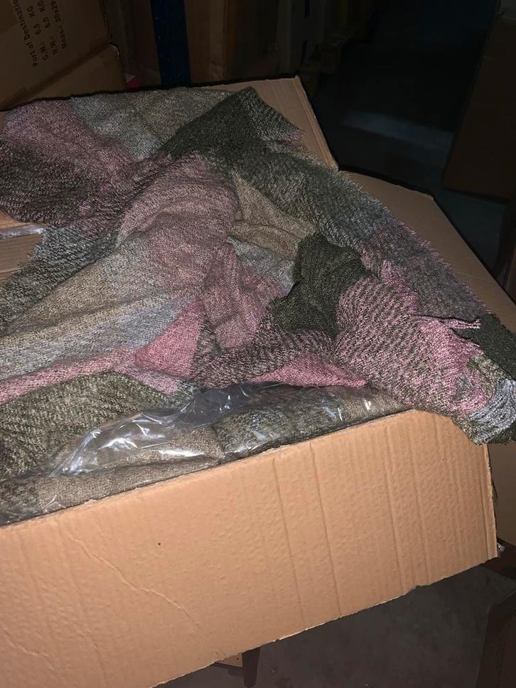 Partij Grote Sjaal brushed blanket, Diversen, Rommelmarktspullen, Nieuw, Ophalen of Verzenden