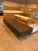 6 banken winkelinrichting, Ophalen