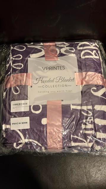 VPRINTES Hooded Blanket beschikbaar voor biedingen
