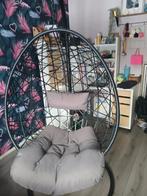 Schommelstoel Ei, Ophalen, Zo goed als nieuw, Zwart, Eén