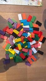 Gekleurde domino stenen, Kinderen en Baby's, Speelgoed | Bouwstenen, Ophalen of Verzenden, Zo goed als nieuw