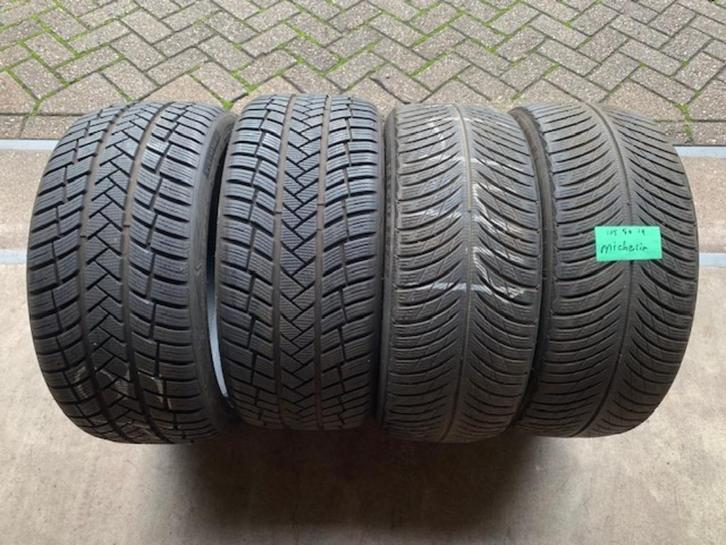 4X 235 40 R19 WINTERBANDEN VREDESTEIN/MICHELIN ~6-6,5MM, Auto-onderdelen, Banden en Velgen, Band(en), Winterbanden, 19 inch, 235 mm