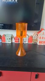 Plexiglas oranje lamp Jyh chiun plastic Ltd,lees beschrijvin, Huis en Inrichting, Lampen | Tafellampen, Ophalen of Verzenden, Zo goed als nieuw