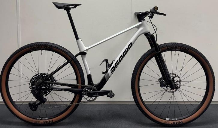 Berria Bravo Softtail Custom, Fietsen en Brommers, Fietsen | Mountainbikes en ATB, Nieuw, Overige merken, 53 tot 57 cm, Hardtail