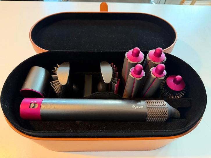 Dyson Airwrap Fuchsia, weinig gebruikt., Sieraden, Tassen en Uiterlijk, Uiterlijk | Haarverzorging, Zo goed als nieuw, Föhn of Haardroger