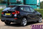 BMW X1 xDrive20d aut Executive sportstoel | pano | trekhaak, Euro 5, Zwart, 2000 kg, Zwart
