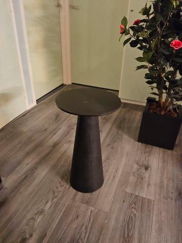 Zwart Pyloon Tafeltje - 60cm Hoog, Rond Blad beschikbaar voor biedingen