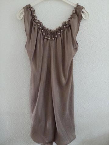 CocktailJurk kniel.99cm Zara L oksell.61cm taupe 1xGedragen. beschikbaar voor biedingen