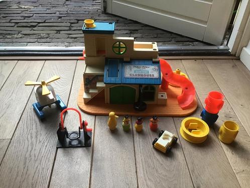 Fisher Price vintage Sesamstraat clubhuis nr 937 bijna compl, Kinderen en Baby's, Speelgoed | Fisher-Price, Gebruikt, Speelset
