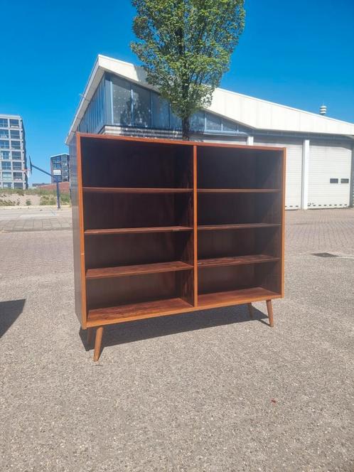 Vintage boeken of platenkast jaren 60 pallisander, Huis en Inrichting, Kasten | Boekenkasten, 50 tot 100 cm, Minder dan 100 cm