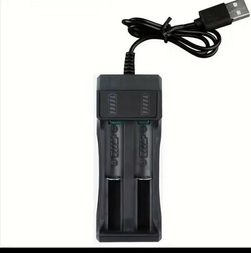 te koop usb batterij lader voor 18650 3.7 volt batterijen ni, Audio, Tv en Foto, Opladers, Nieuw, Ophalen of Verzenden