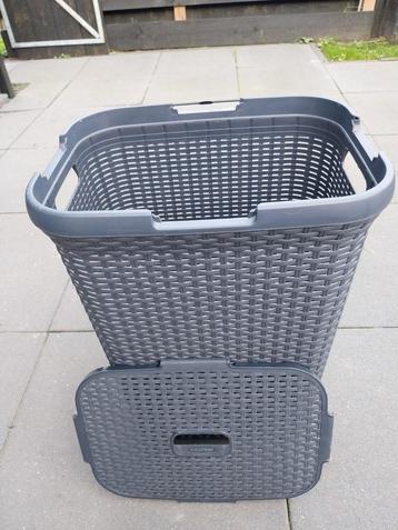 Curver wasmand met deksel, inhoud 60 liter