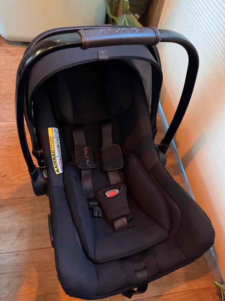 Nuna Pipa Next autostoel + Base Nuna pipa next, Kinderen en Baby's, Autostoeltjes, Gebruikt, Overige merken, 0 t/m 13 kg, Isofix