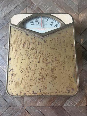 Borg vintage weegschaal retro beige goud beschikbaar voor biedingen