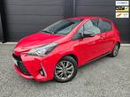 Toyota Yaris 1.5 Hybrid Design Red | 1e Eig. | Verkeersbord, Gebruikt, Zwart, 1165 kg, Origineel Nederlands