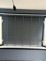 Grijze houten jaloezieën, Ophalen, 100 tot 150 cm, Nieuw, Grijs