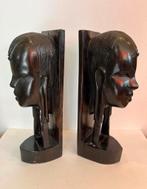 Twee houtsnijwerk hoofden, boekensteunen, Antiek en Kunst, Ophalen of Verzenden