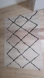 Mooi vloerkleed met grafisch patroon, Ophalen, 100 tot 150 cm, 50 tot 100 cm, Zo goed als nieuw