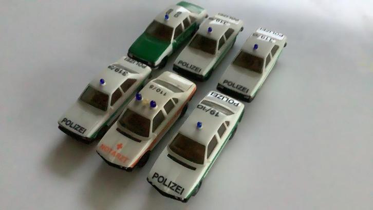 Herpa Politiemodellen en Noodarts. Nieuwstaat. Zes modellen., Hobby en Vrije tijd, Modelauto's | 1:87, Zo goed als nieuw, Auto
