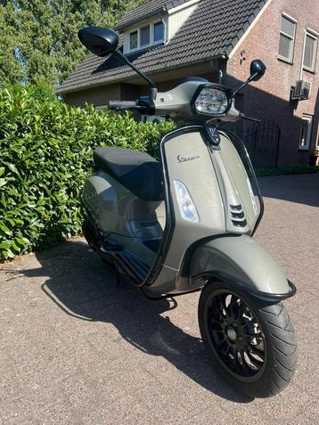 Vespa sprint 2019 2700 km beschikbaar voor biedingen