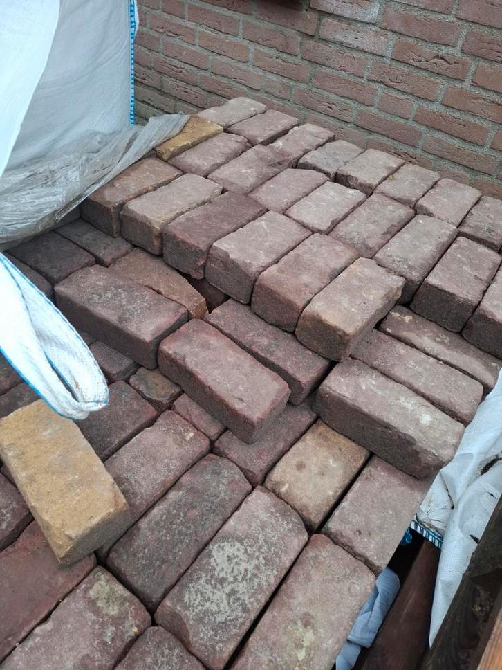 Gebruikte Dikformaat Straatklinkers - 9,5 m2, Tuin en Terras, Tegels en Klinkers, Gebruikt, Klinkers, Beton, 5 tot 10 m², Ophalen